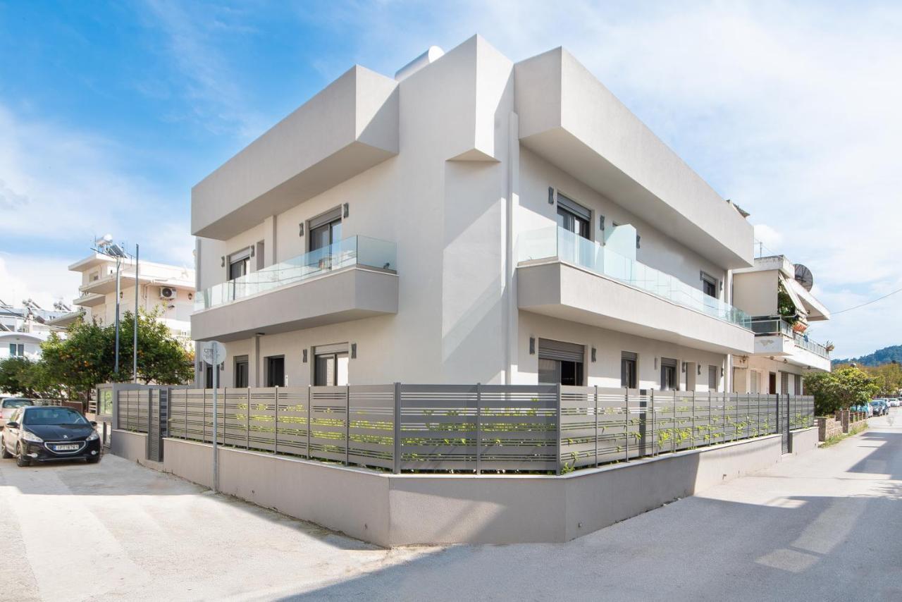 30 Senses Luxury Apartment Insight 伊利索斯 外观 照片