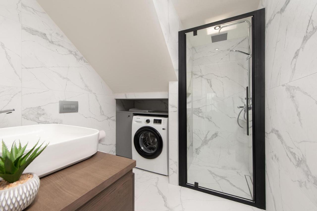 30 Senses Luxury Apartment Insight 伊利索斯 外观 照片