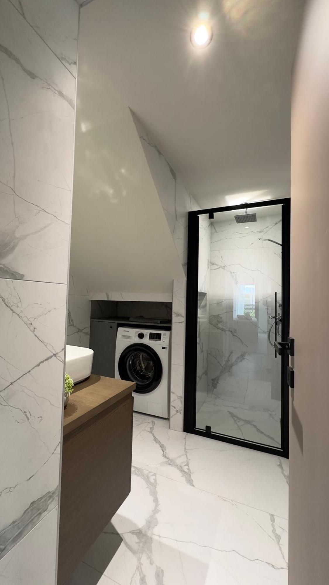 30 Senses Luxury Apartment Insight 伊利索斯 外观 照片